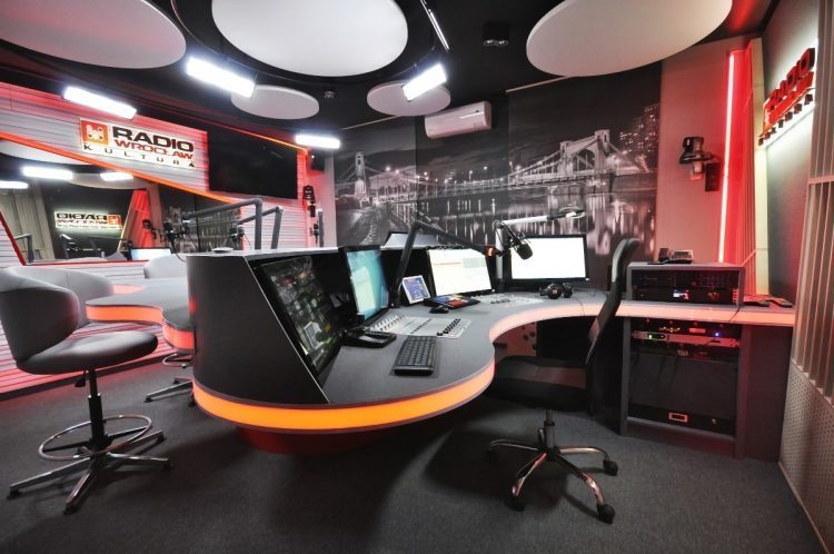 Blick ins Studio bon Radio Wrocław (Bild: © Radio Wrocław)